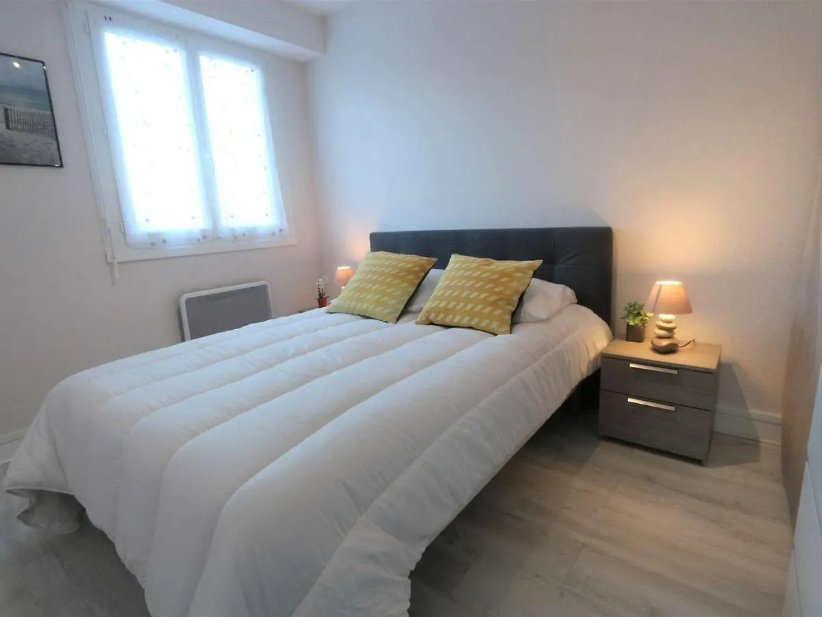 Appartement 3 Etoiles A 150M De La Plage Du Letty, Renove, Parking Inclus - Fr-1-481-97 Bénodet 0*,